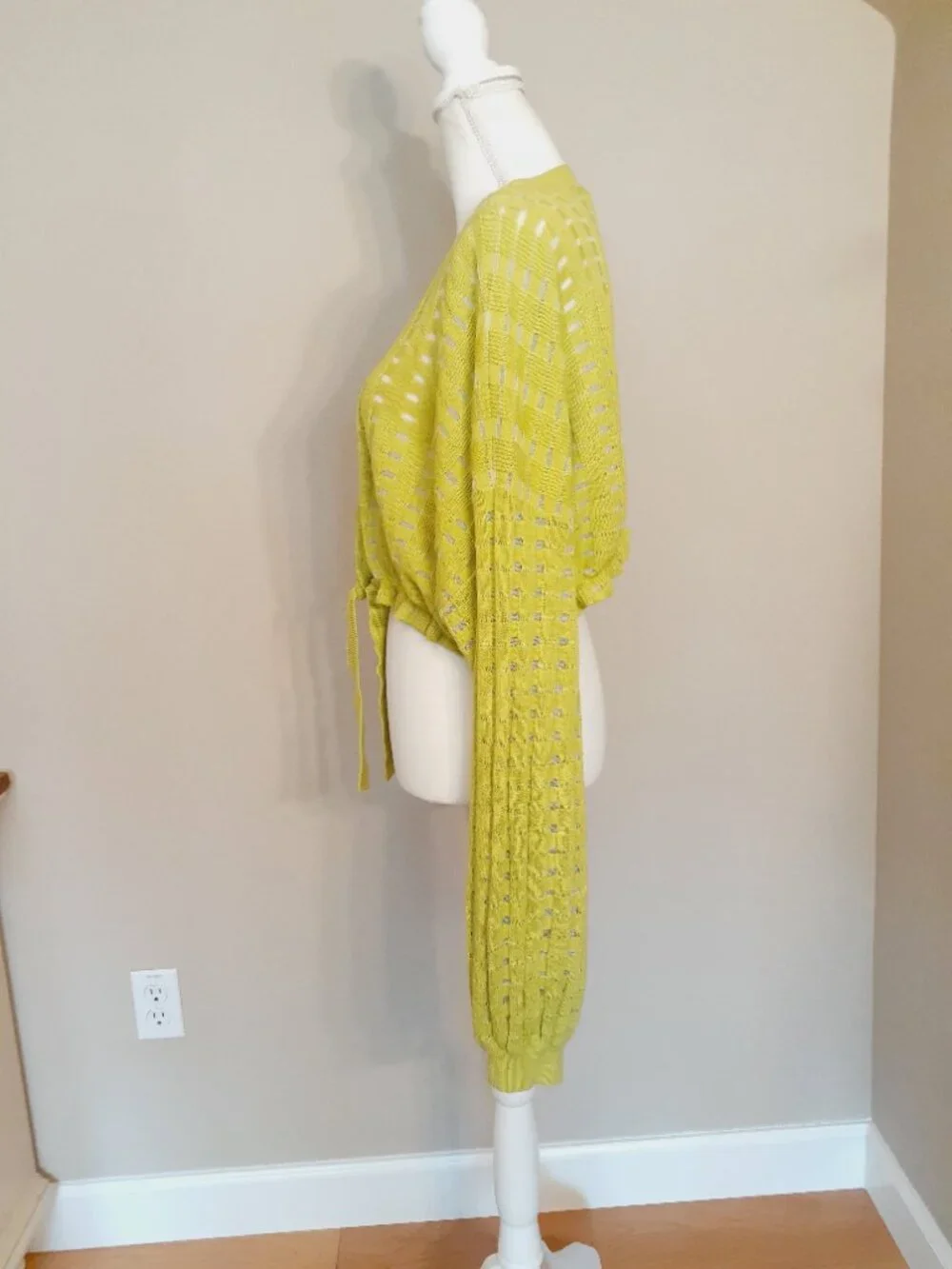 Urban Outfitters Tie Front Cardigan - Picture 4 of 13